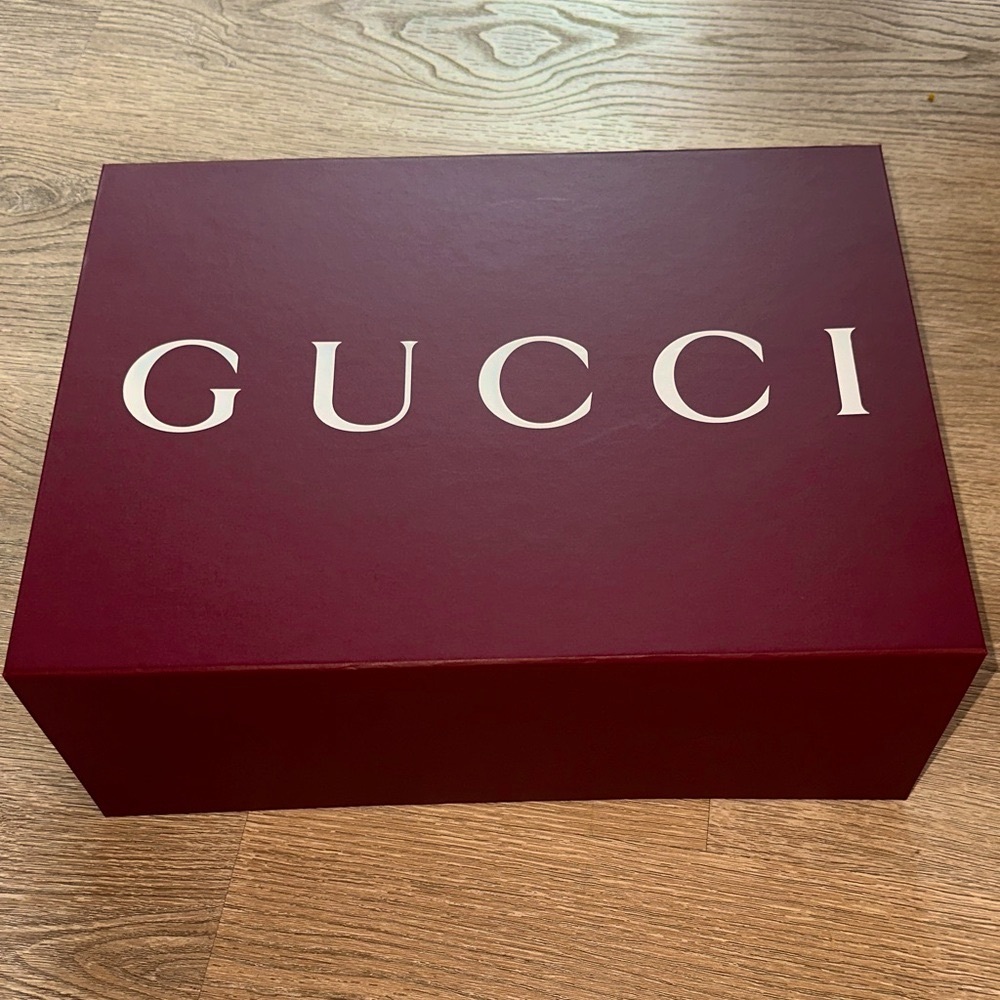 Gucci Burgundy Gift Box